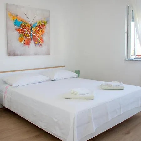 Tomic Apartman Novi Vinodolski