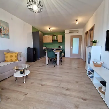 Apartman Tomic