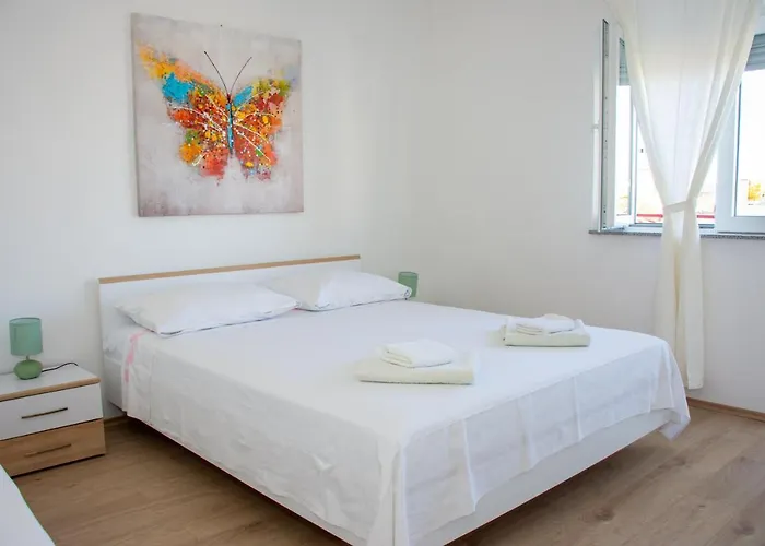 Tomic Apartment Novi Vinodolski