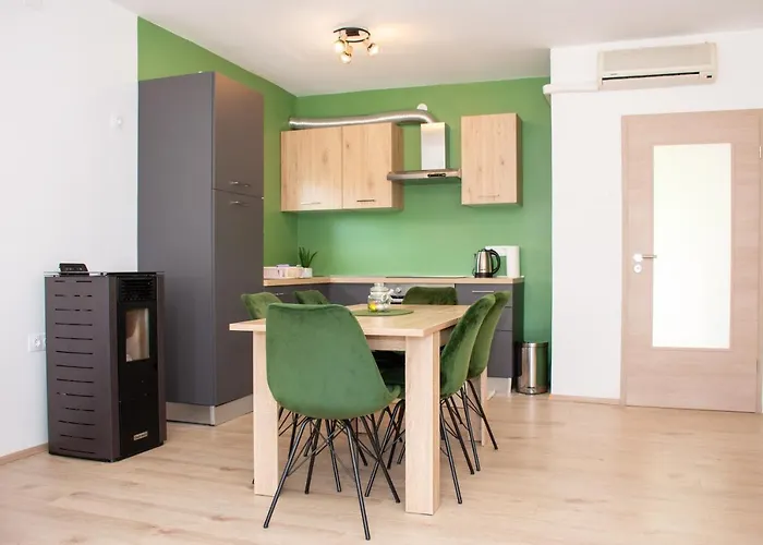 Tomic Apartment *
